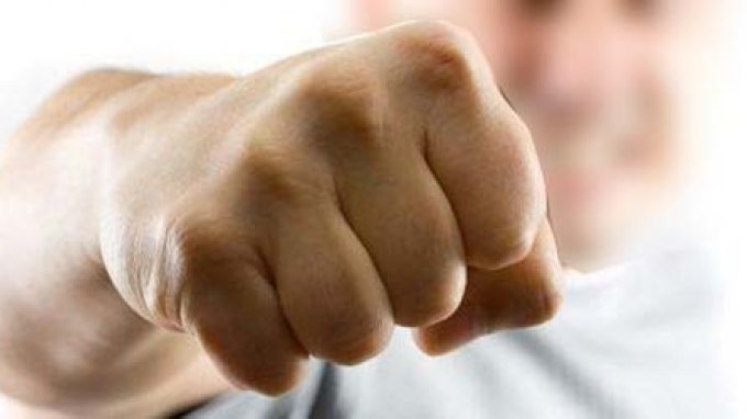 Γρονθοκοπήθηκε δημοτικός σύμβουλος στην Πύλη Τρικάλων - Media