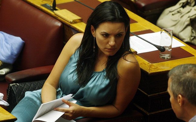 Όλγα Κεφαλογιάννη: «Δεν το παίζω γκόμενα» - Media