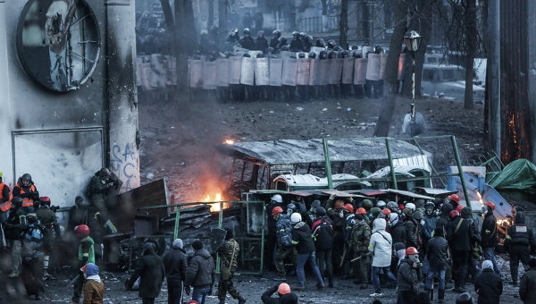 Ουκρανία: Στις «φλόγες» το Κίεβο (Video) - Media