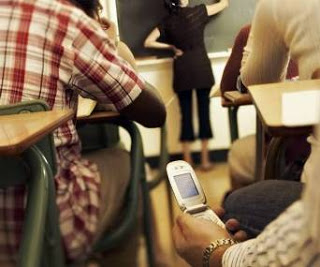 Διοικητικό Εφετείο: Κινητό στις Πανελλαδικές = Μηδενισμός - Media