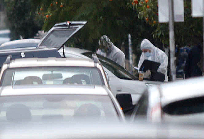 «Καθαρά» τα όπλα που βρέθηκαν στο αυτοκίνητο-γιάφκα στο Π. Φάληρο - Φωτό από τον οπλισμό 
  - Media