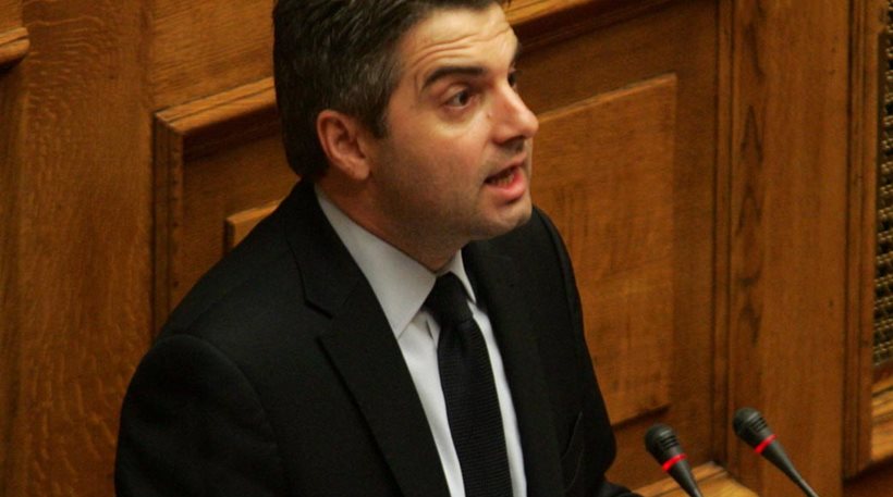 Ο Κωνσταντινόπουλος «άδειασε» τον Δένδια - Media