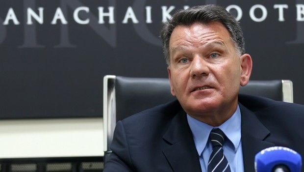 Διαψεύδει η Βίκυ Σταμάτη τα περί διαζυγίου από τον Άκη Τσοχατζόπουλο - Media