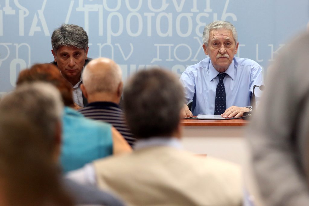 Υπό πίεση ο Κουβέλης - Media