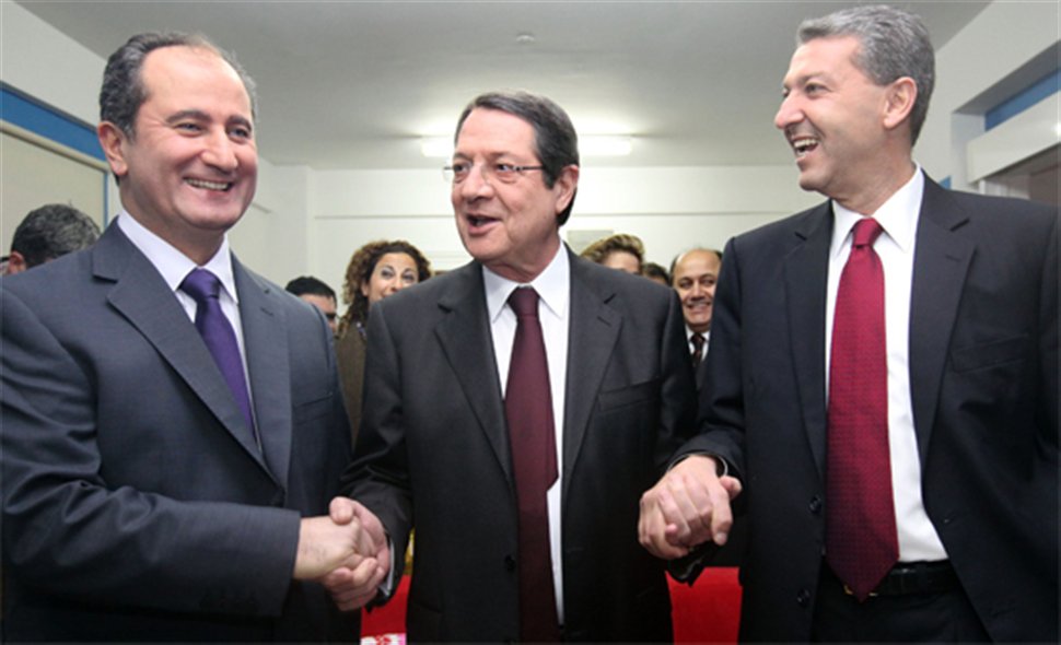 Στις κάλπες  οι Κύπριοι - Media