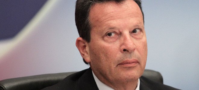 Σοβαρό ατύχημα για τον γιο του  Κύρτσου - Έπεσε σε γκρεμό με φορτηγό που μετέφερε ξύλα (photos) - Media