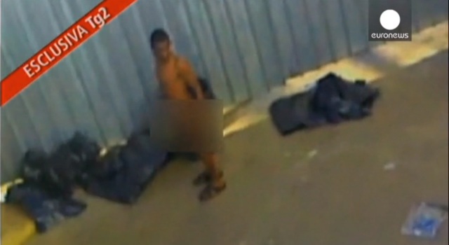 Λαμπεντούζα: Ψεκάζουν γυμνούς μετανάστες μπροστά στα μάτια των συμπατριωτών τους (Video) - Media