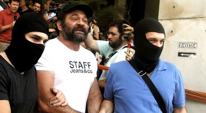 Ο Γ. Λαγός πήγαινε σε επιθέσεις των χρυσαυγιτών με… βουλευτικό αυτοκίνητο…           - Media
