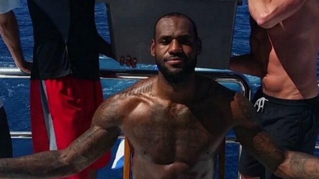 Το ελληνικό μπουγέλωμα του ΛεΜπρόν (Video) - Media