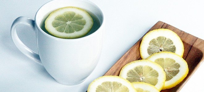 Γιατί όλοι το πρωί πρέπει να πίνουν ζεστό νερό με λεμόνι - Ένα φάρμακο για τα πάντα - Media