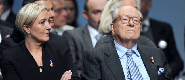 Ο Έμπολα θα μπορούσε να λύσει το πρόβλημα της δημογραφικής έκρηξης, λέει ο Λεπέν - Media