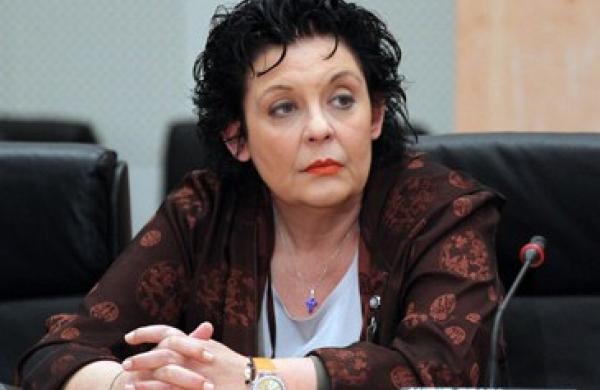 Κανέλλη: Ο Τσίπρας με εξόργισε - Media