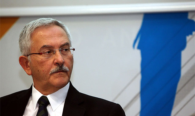 Η Κομισιόν «άδειασε» το ΥΠΕΚΑ  - Media