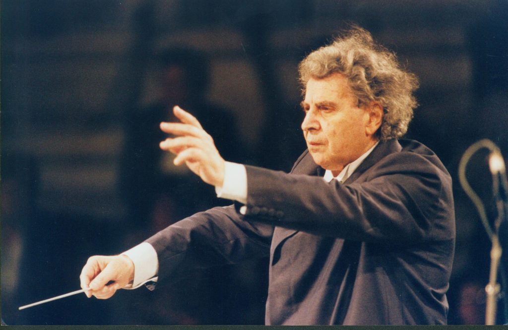 Επιστολή Μίκη Θεοδωράκη για την ΕΡΤ - Media