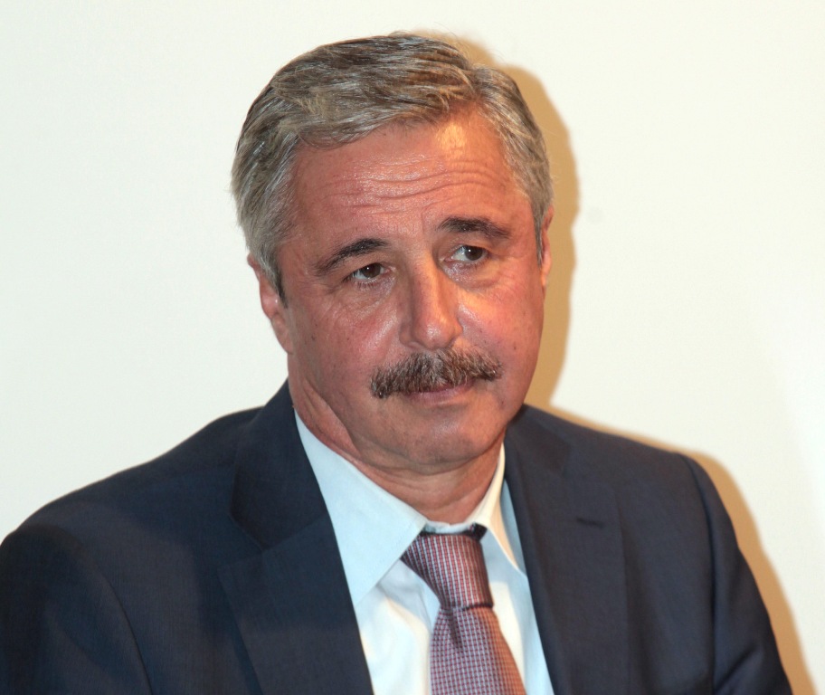 Με διαμαρτυρία υποδέχτηκαν τον Γ. Μανιάτη στην Πάτρα - Media