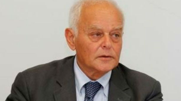 Μανιτάκης: Όσοι δεν δεχθούν μετάταξη θα βρεθούν εκτός Δημοσίου - Media