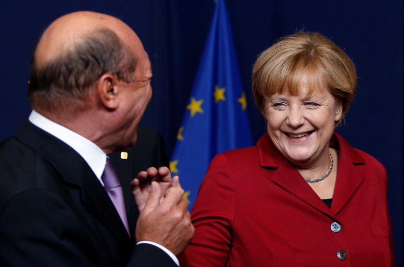 Η Μέρκελ «αδειάζει» Σαμαρά! - Media