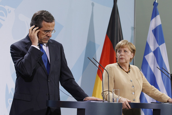 «Αν πέσω έρχεται ο ΣΥΡΙΖΑ» - Media