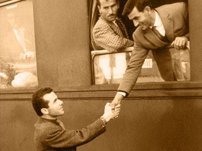 Έγκλημα κατά των Ελλήνων μεταναστών - Media