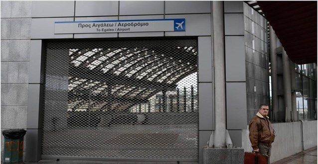 Με τις «συνέπειες του νόμου» προειδοποιεί η κυβέρνηση τους εργαζόμενους στα ΜΜΜ - Media