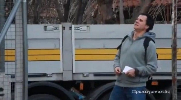 Ο Μητσικώστας μιμείται τον Σταύρο Θεοδωράκη (Video) - Media