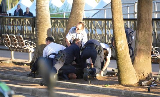 Άγνωστος απείλησε ηθοποιό και πυροβόλησε σε στούντιο στις Κάννες (βίντεο) - Media