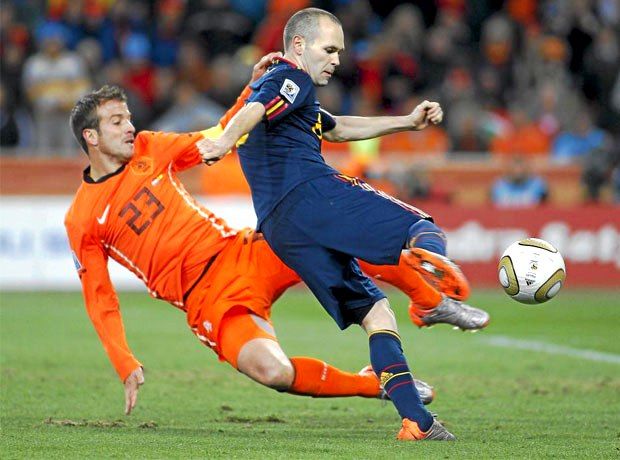 «Ιπτάμενοι» οι Ολλανδοί, 5-1 την Ισπανία - Media