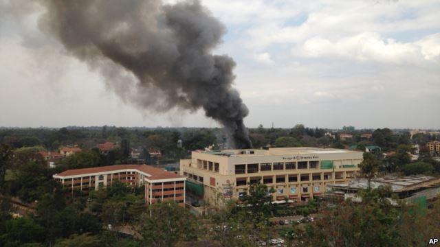 Πυροβολισμοί κι εκρήξεις στο Ναϊρόμπι
 - Media