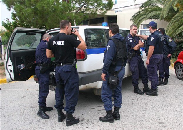 Στην ανακρίτρια οι 27 κατηγορούμενοι για το κύκλωμα διακίνησης ναρκωτικών - Media