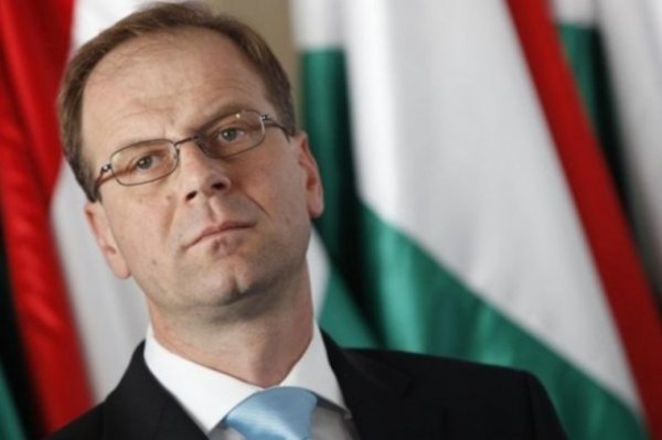 Το Ευρωκοινοβούλιο απέρριψε την υποψηφίοτητα του Ούγγρου Τίμπορ Νάβρατσιτς - Media
