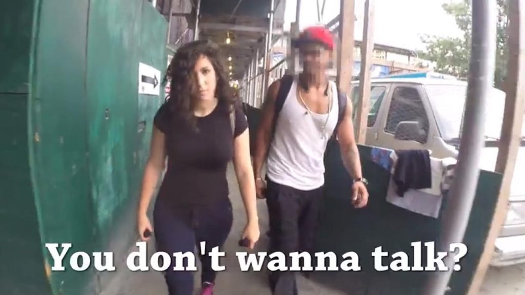Την παρενόχλησαν 118 φορές σε μία βόλτα στη Νέα Υόρκη (Video) - Media