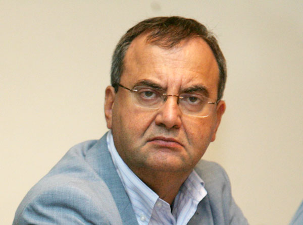 Στρατούλης: «Ο Βρούτσης δημιουργεί τεχνητή αισιοδοξία» - Media