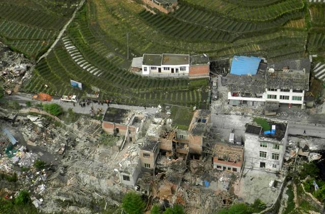 Φονικός σεισμός στην Κίνα με 100 νεκρούς - Media