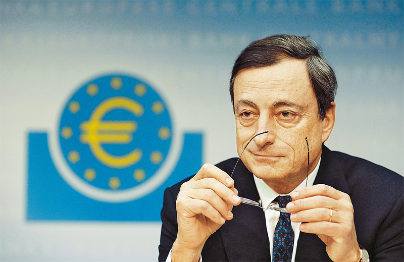 Ντράγκι: «Η ανάπτυξη στην Ευρωζώνη παραμένει ομοιόμορφα αδύναμη» - Media