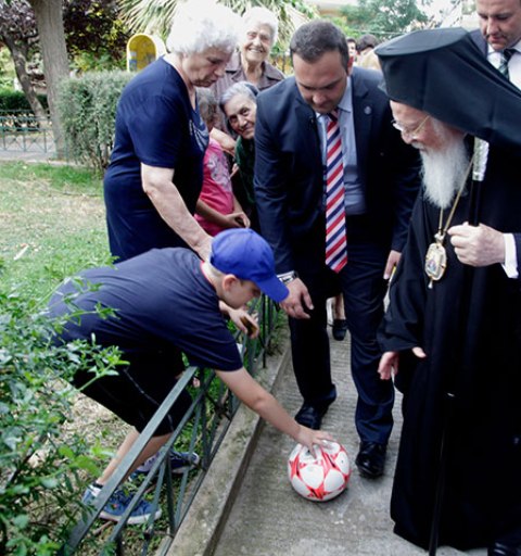 «Κολλημένος» με την μπάλα ο Βαρθολομαίος(Video) - Media