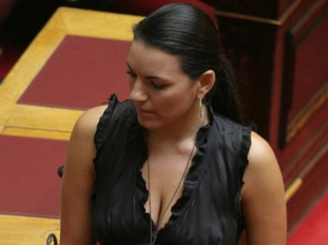 Η Όλγα Κεφαλογιάννη και το σκυλάκι της(ΦΩΤΟ) - Media