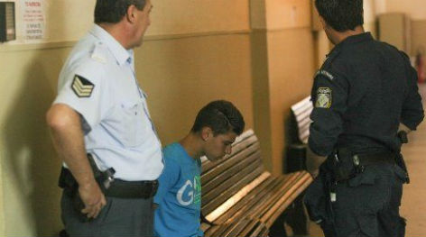 Δεν έγινε η επέμβαση στο 12χρονο αγόρι - Στο Ψυχιατρείο Κορυδαλλού ο Ολλανδός - Media