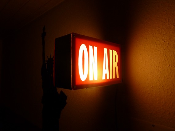 Μια διαδικτυακή συζήτηση για το μνημόνιο - Media