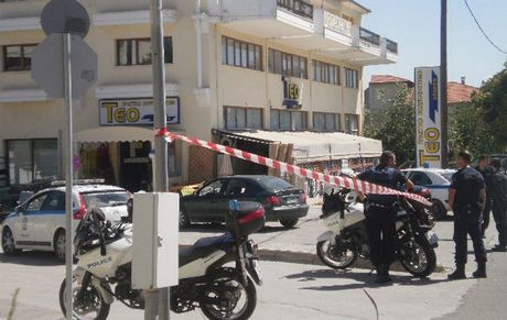 Παραδόθηκε ο κτηνοτρόφος που είχε εισβάλει ένοπλος στα γραφεία του ΟΠΕΚΕΠΕ Κοζάνης - Media