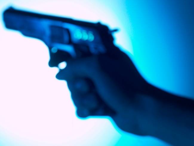 Σύναψαν «συμβόλαιο θανάτου» για το  γαμπρό τους
 - Media