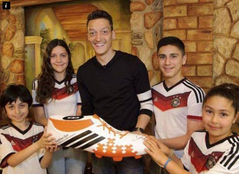 Τελικά ο Οζίλ δε δίνει το μπόνους του στα παιδιά της Γάζας - Media