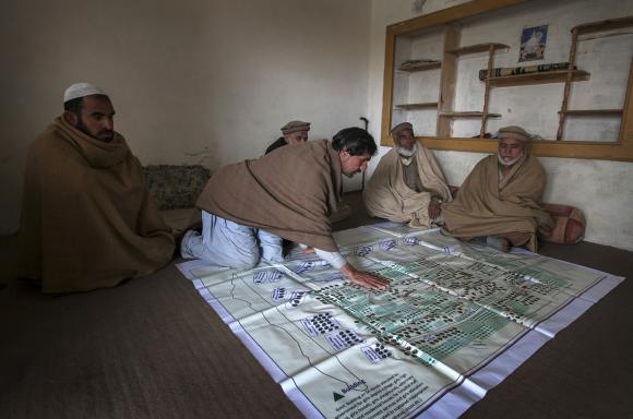 Πακιστάν: 5 νεκροί σε βομβαρδισμό κρησφύγετου των Ταλιμπάν - Media