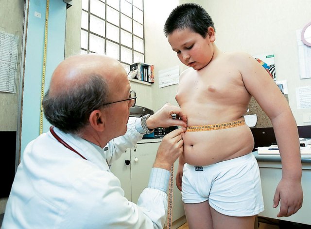Ένα στα τρία παιδιά στην Ελλάδα είναι υπέρβαρο ή παχύσαρκο - Media