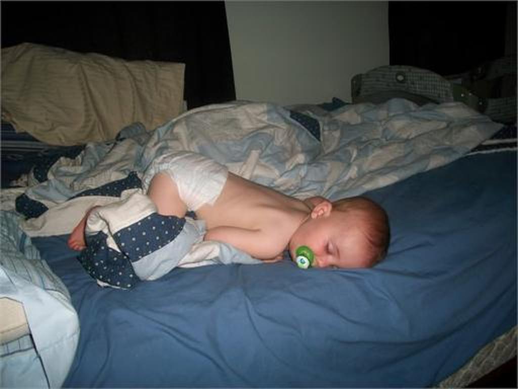 Εφιάλτες, νυχτερινός τρόμος, υπνοβασία: Πώς μπορείτε να βοηθήσετε το παιδί σας; - Media