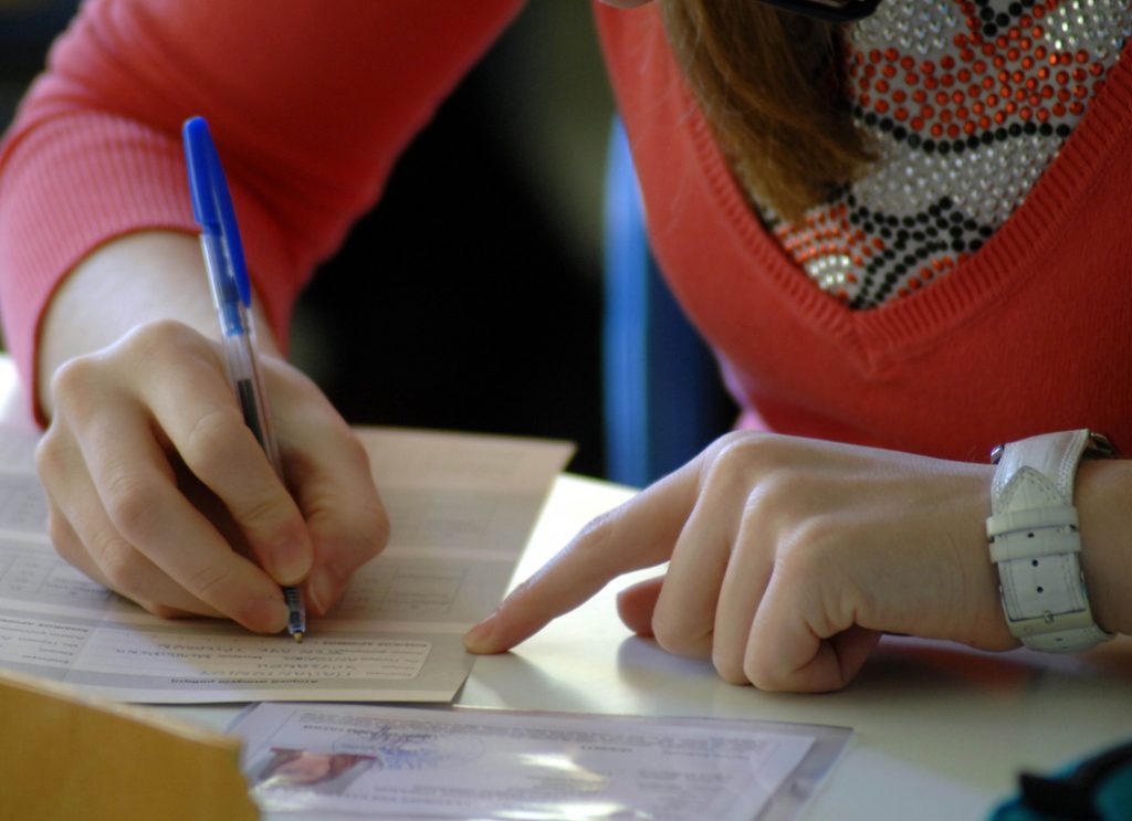 Αυλαία Πανελλαδικών και για τα ΕΠΑΛ – Πρεμιέρα για την Τράπεζα Θεμάτων της Α’ Λυκείου - Media