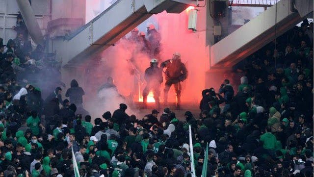 Επεισόδια και συγκρούσεις με την αστυνομία στη Λεωφόρο - Media