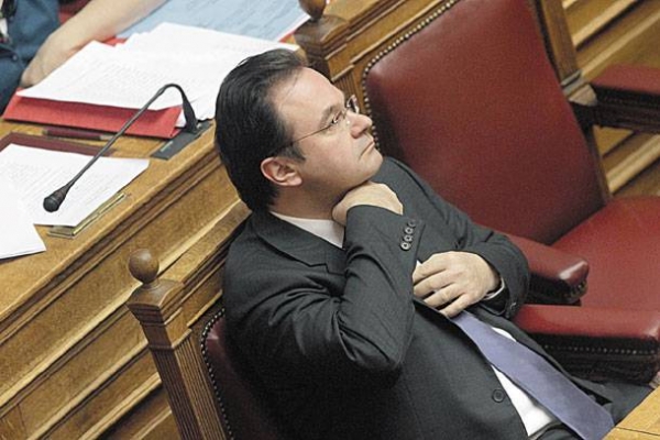 Την άλλη βδομάδα η απολογία Παπακωνσταντίνου - Media