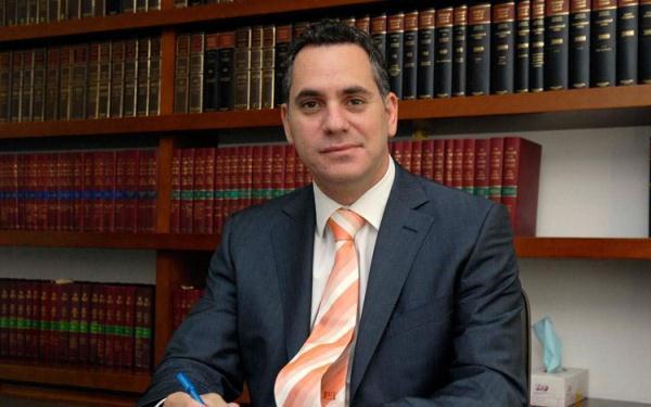 Παπαδόπουλος: Πανηγυρίζει ο Βγενόπουλος – Έσωσε τις καταθέσεις του, διαγράφονται τα χρέη του - Media