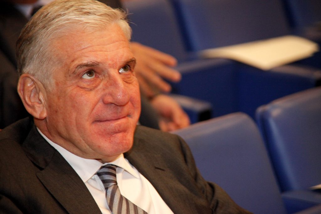 Για φοροδιαφυγή 3.000.000 ευρώ κατηγορείται ο Γ. Παπαντωνίου - Media