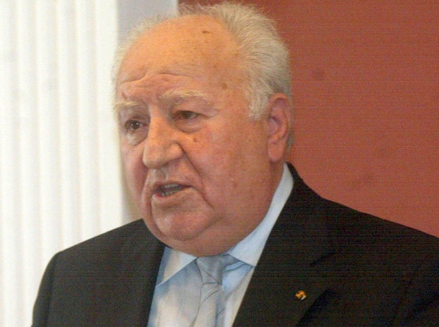 Β. Παπαζάχος: Δεν υπάρχουν ενδείξεις για επερχόμενο μεγάλο σεισμό από τον εστιακό χώρο του Ευβοϊκού - Media